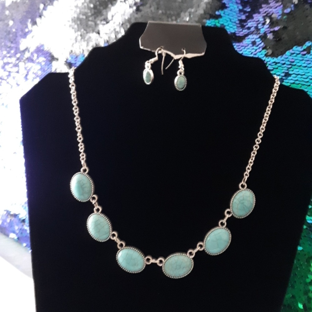 Necklace set